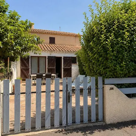 Mediterranean Walking Distance To The 2 Terraces *