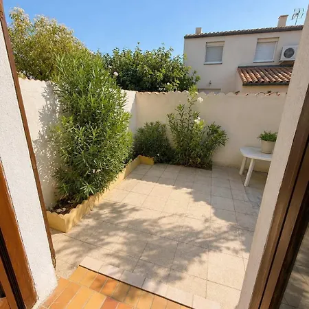 Mediterranean Walking Distance To The 2 Terraces